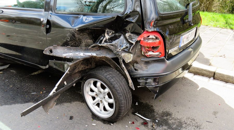 Que faire en cas de choc sur la carrosserie ? La Karrosserie vous conseille